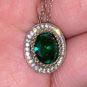 Glitterati Green halo pendant